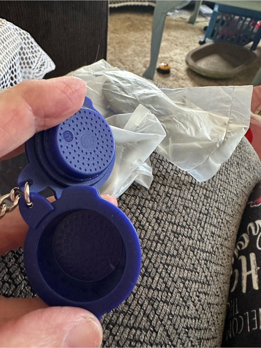 Tupperware Blue Keychain - Picture 2 of 2